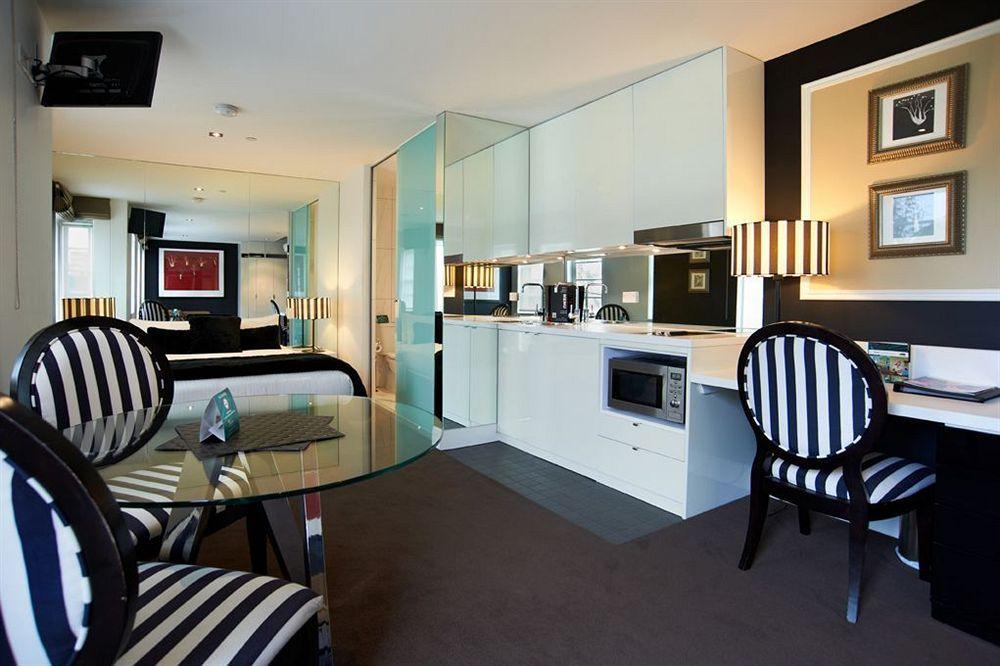 Quest East Melbourne Aparthotel Exterior foto