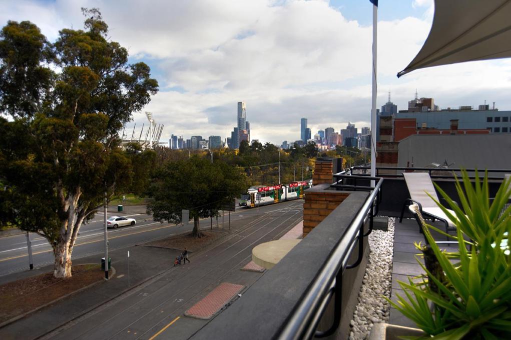 Quest East Melbourne Aparthotel Exterior foto