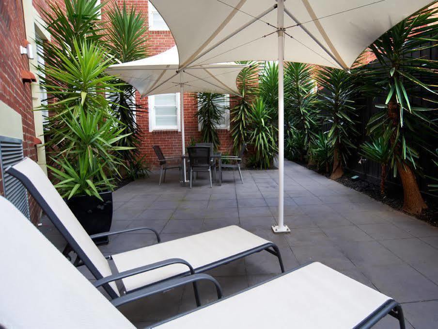Quest East Melbourne Aparthotel Exterior foto